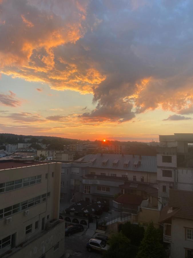 Pitesti Sunset View Eksteriør billede